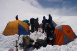 shasta36 Taking advantage of the short break in the weather to break camp and descend.