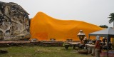 _mg_2576 Serene looking at the giant reclining Buddha in Ayutthaya